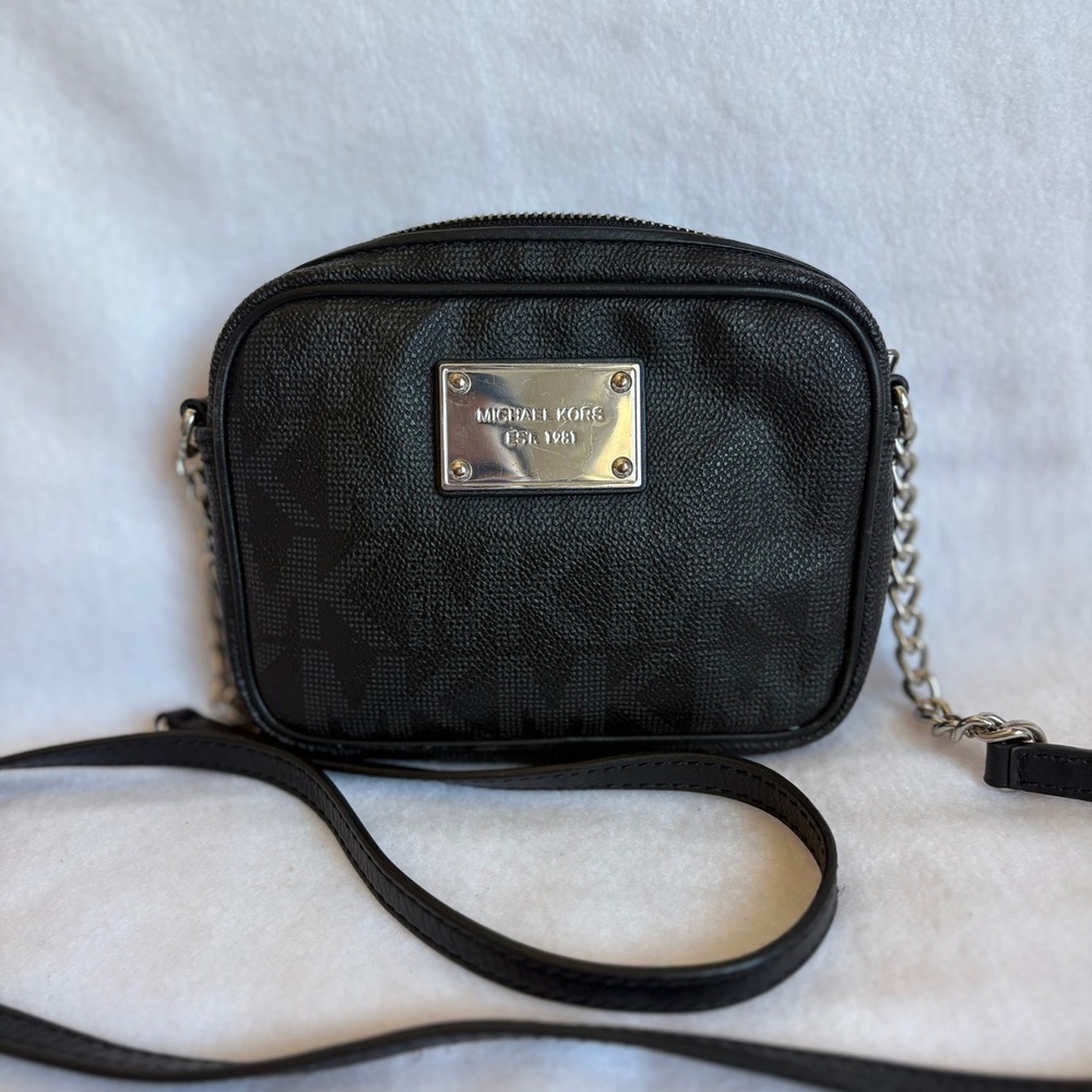 Michael Kors Black Monogram Crossbody Camera Bag Silver Hardware - Picture 2 of 7